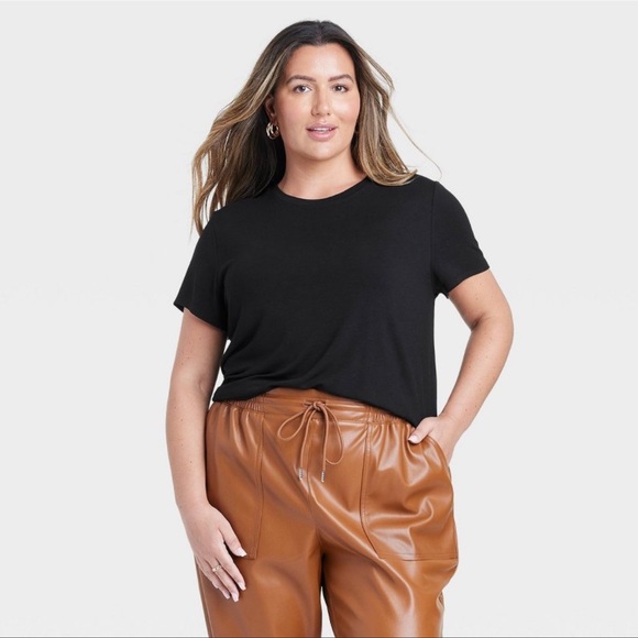 Women's Short Sleeve Brushed Knit T-Shirt - 2 pieces - Picture 1 of 4